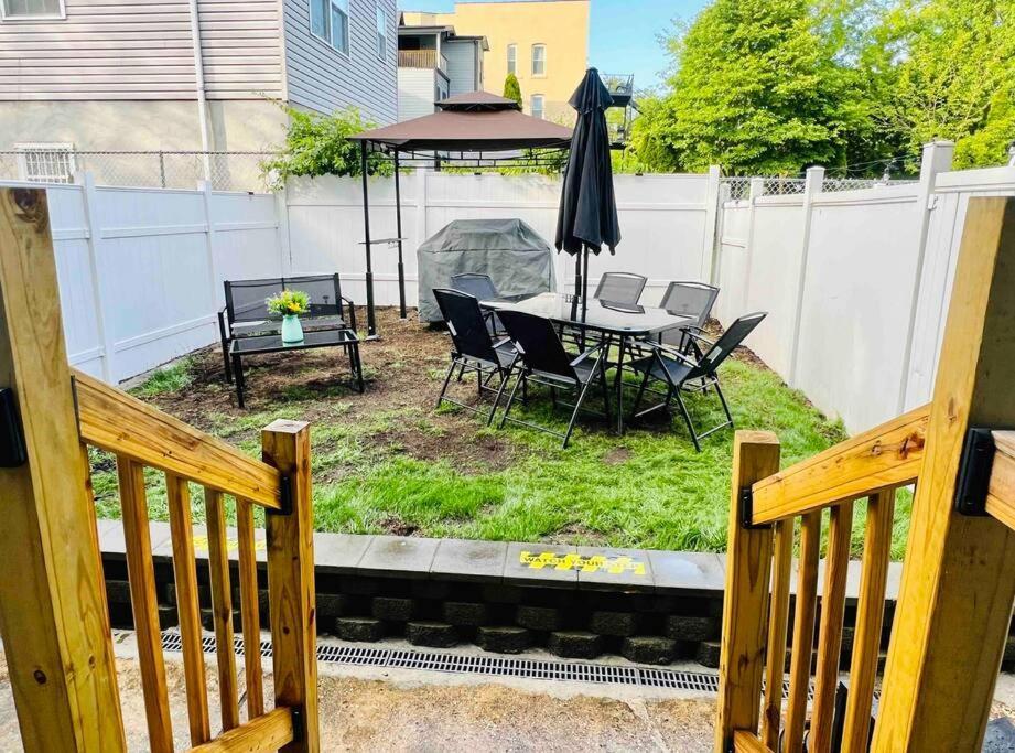 2 Bedroom Apartment, Close To Nyc & Downtown Jc! Джерси-Сити Экстерьер фото